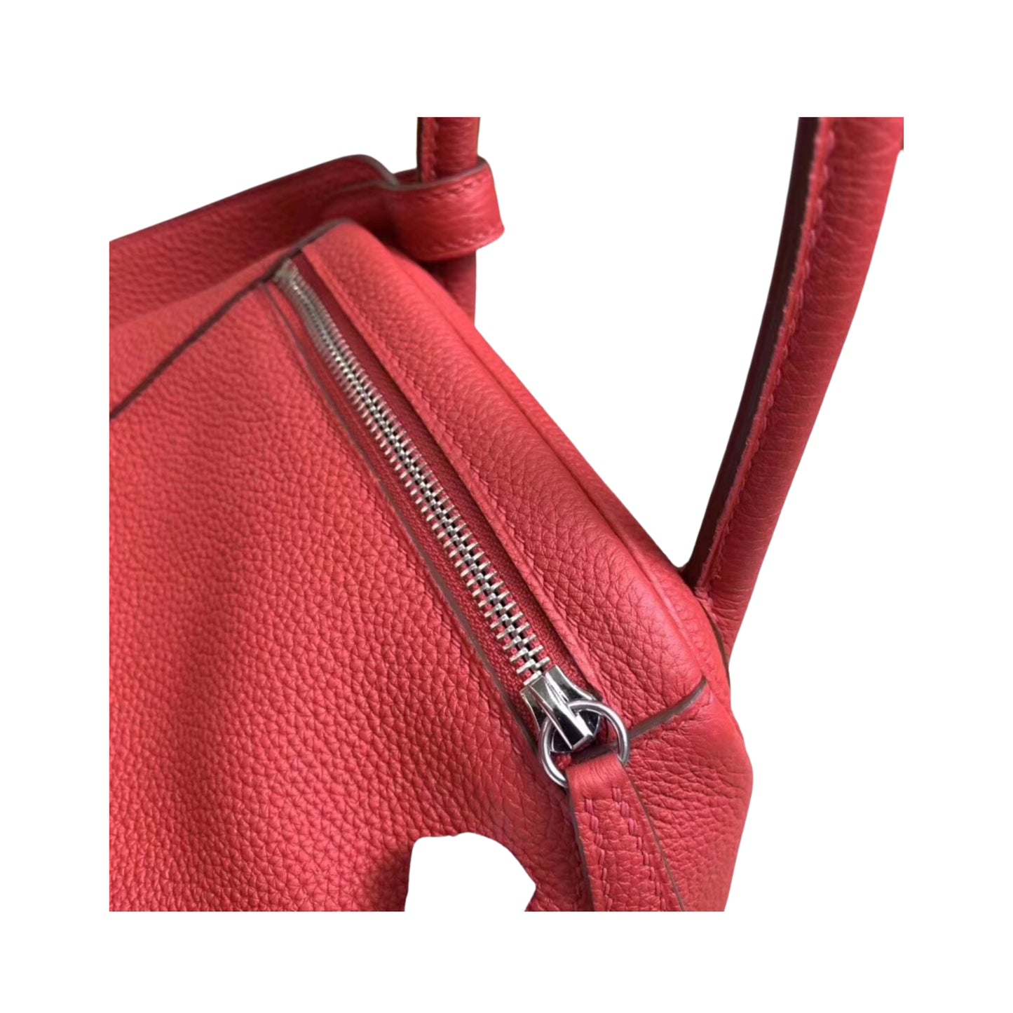 Hermès Lindy 26 Red Cow Leather Golden or Palladium Hardware