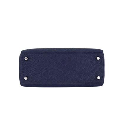 Hermès Kelly 28 Premium Cow Leather Palladium Hardware
